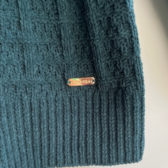Calvin Klein Women's Deep Green Cable Knit Sweater - Picture 5 of 7